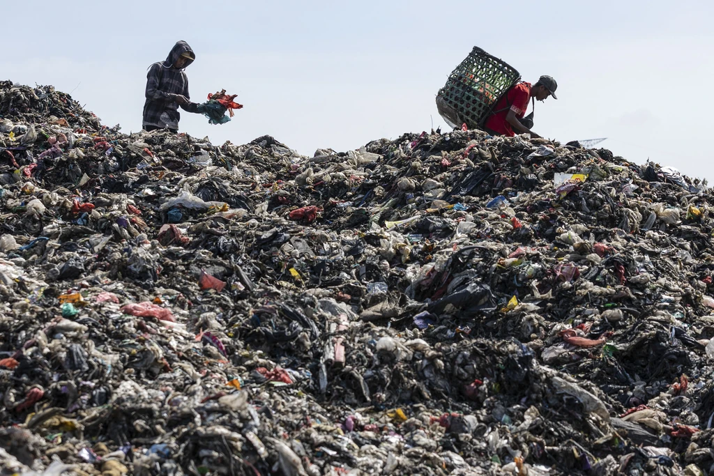 Produksi Sampah Tangsel Tembus 1.000 Ton Sehari, TPA Cipeucang Terancam Penuh