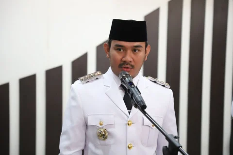 Bupati Bekasi Ade Kuswara Kunang Ditangkap KPK