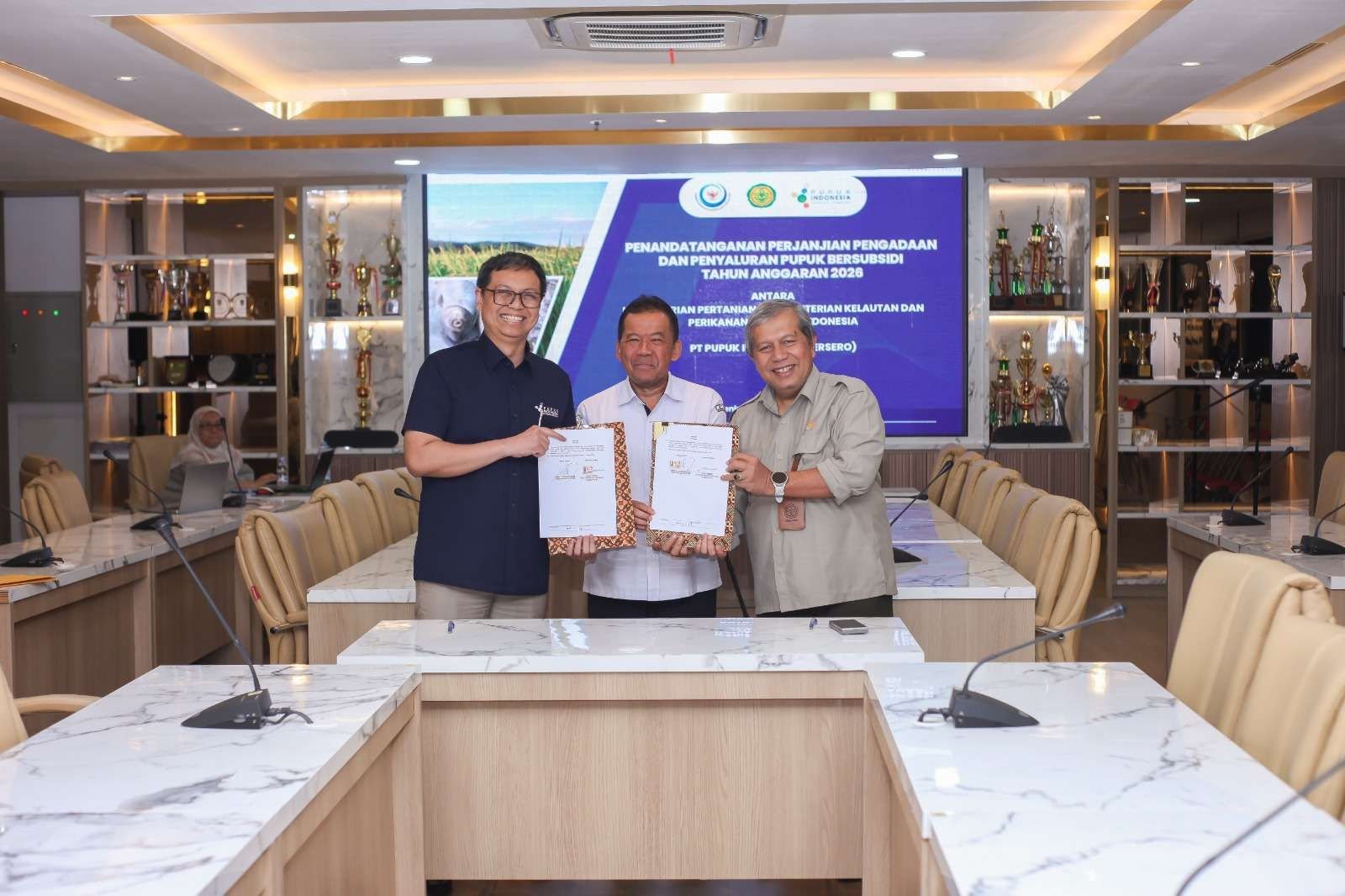 Pupuk Indonesia Distribusikan 9,8 Juta Ton Pupuk Subsidi