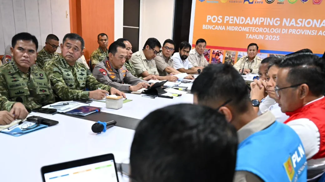 Prabowo Instruksikan Pencopotan Bupati Aceh Selatan yang Tinggalkan Daerah Saat Bencana