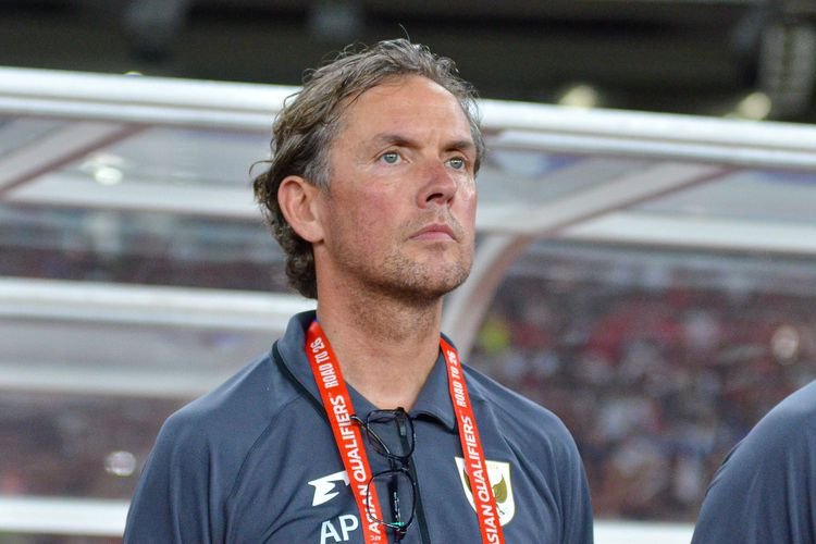 Setelah Hampir 3 Bulan Meninggalkan Timnas Indonesia, Alex Pastoor Kini Kandidat Pelatih Baru FC Utrecht