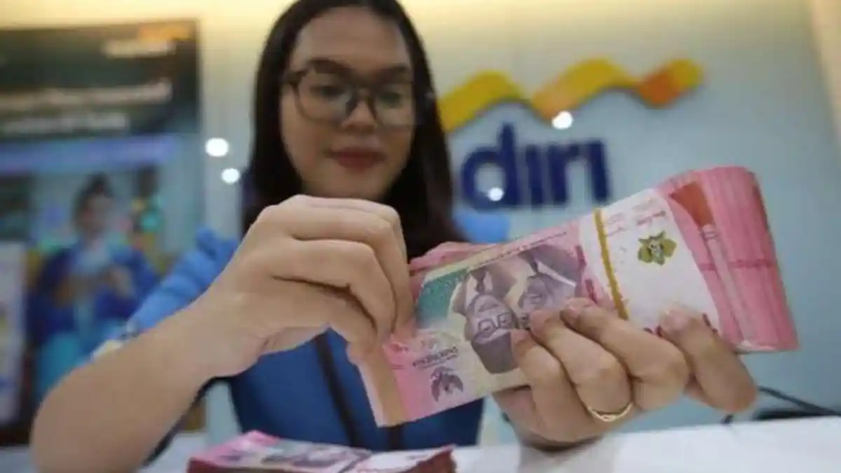 Rupiah Melemah ke Level Rp16.840 per Dolar AS, Selasa 13 Januari 2026