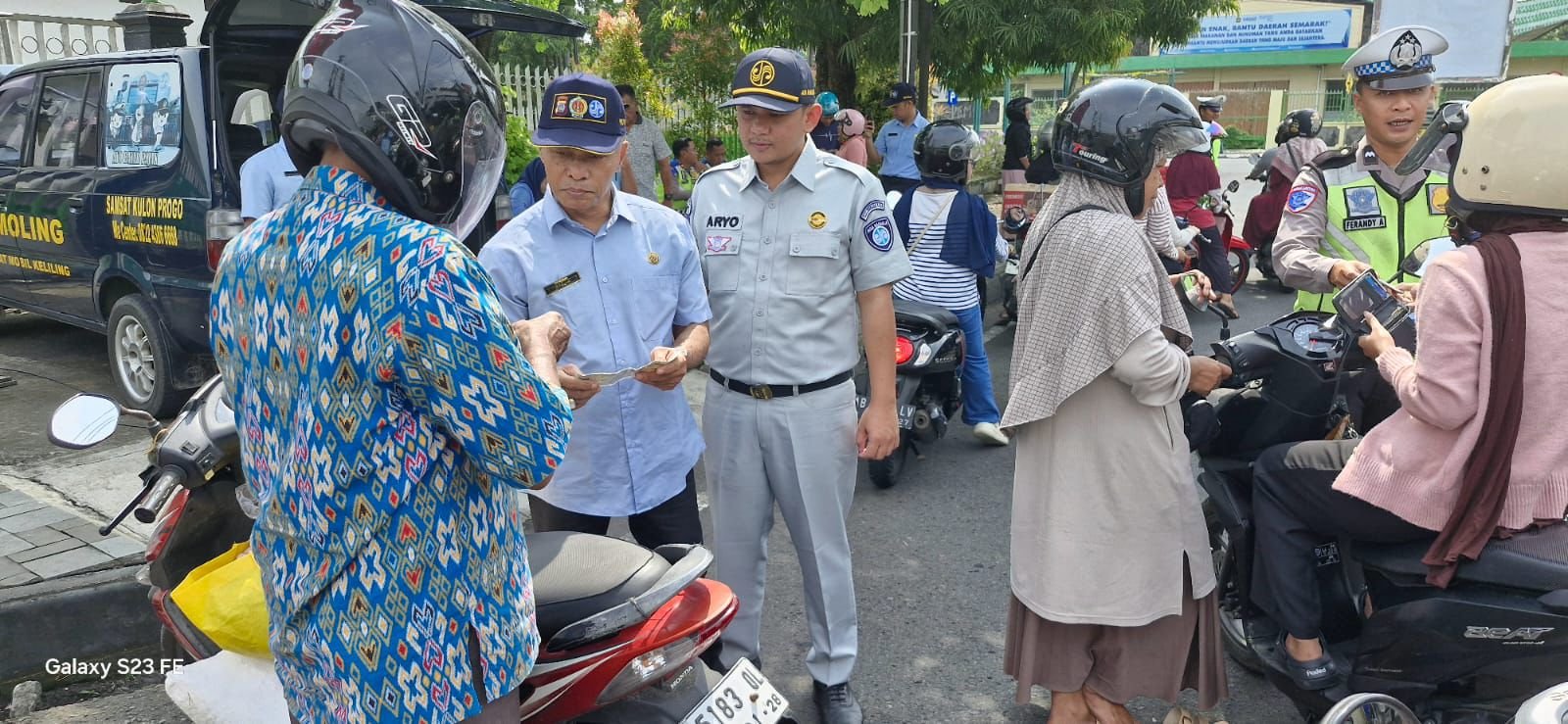 Samsat Kulon Progo Bersama Polres Gelar Operasi Patuh Pajak, Wajib Pajak Langsung Bayar di Tempat
