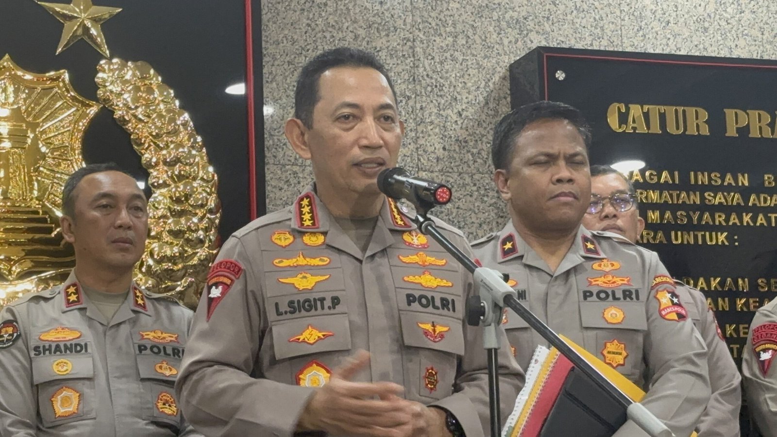 Kapolri: Stabilitas Keamanan 2025 Kondusif, Polri Masuk Tiga Besar Lembaga Paling Dipercaya