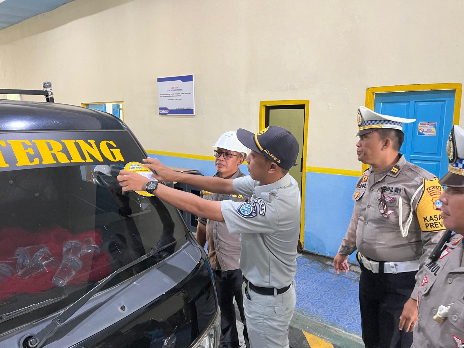 Ramp Check di Terminal Stagen Kotabaru, Jasa Raharja Kalsel TIngkatkan Upaya Preventif Keselamatan