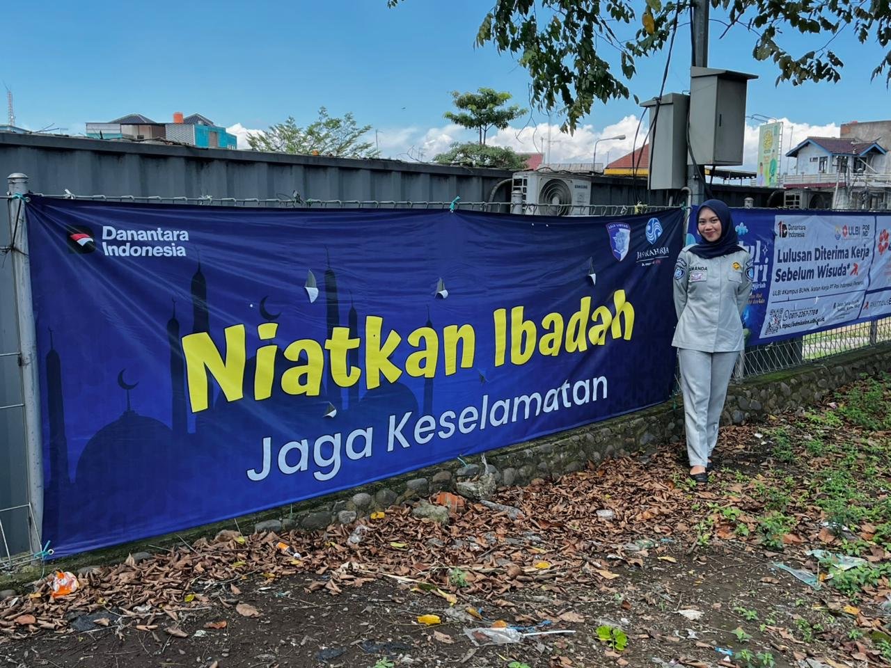 Jasa Raharja Kantor Wilayah Utama Jawa Barat Pasang Spanduk Pesan Keselamatan di Titik Rawan Kecelakaan