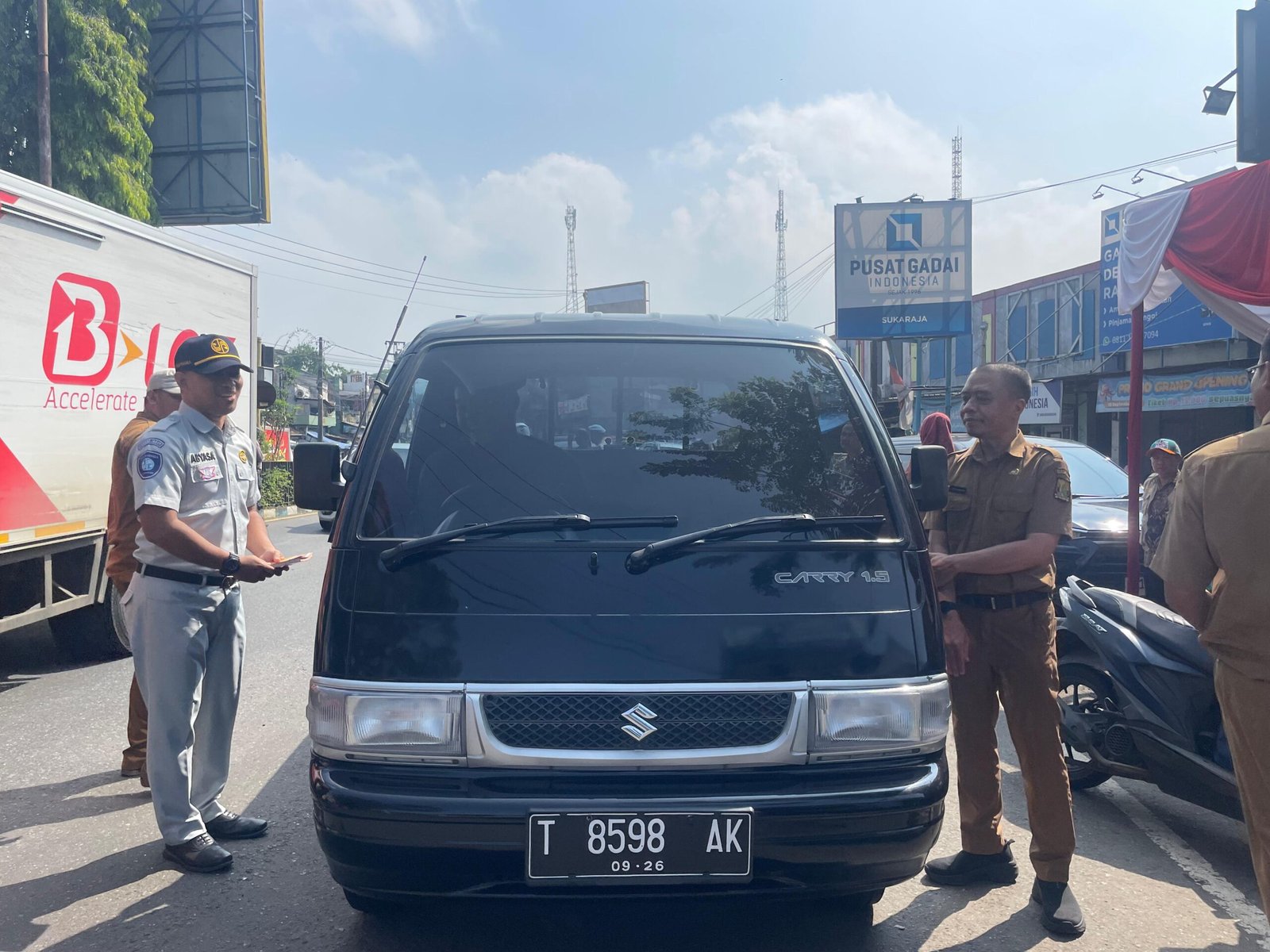 Tim Pembina Samsat Sukabumi I Cibadak Gelar Pemeriksaan Pajak Kendaraan Bermotor di Sukaraja