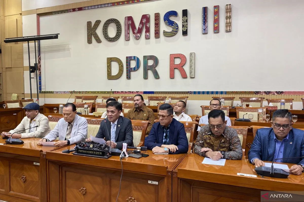 Kunjungan Kapolri ke Kejagung Dinilai Komisi III DPR Perkuat Sinergi Antarpenegak Hukum dan TNI