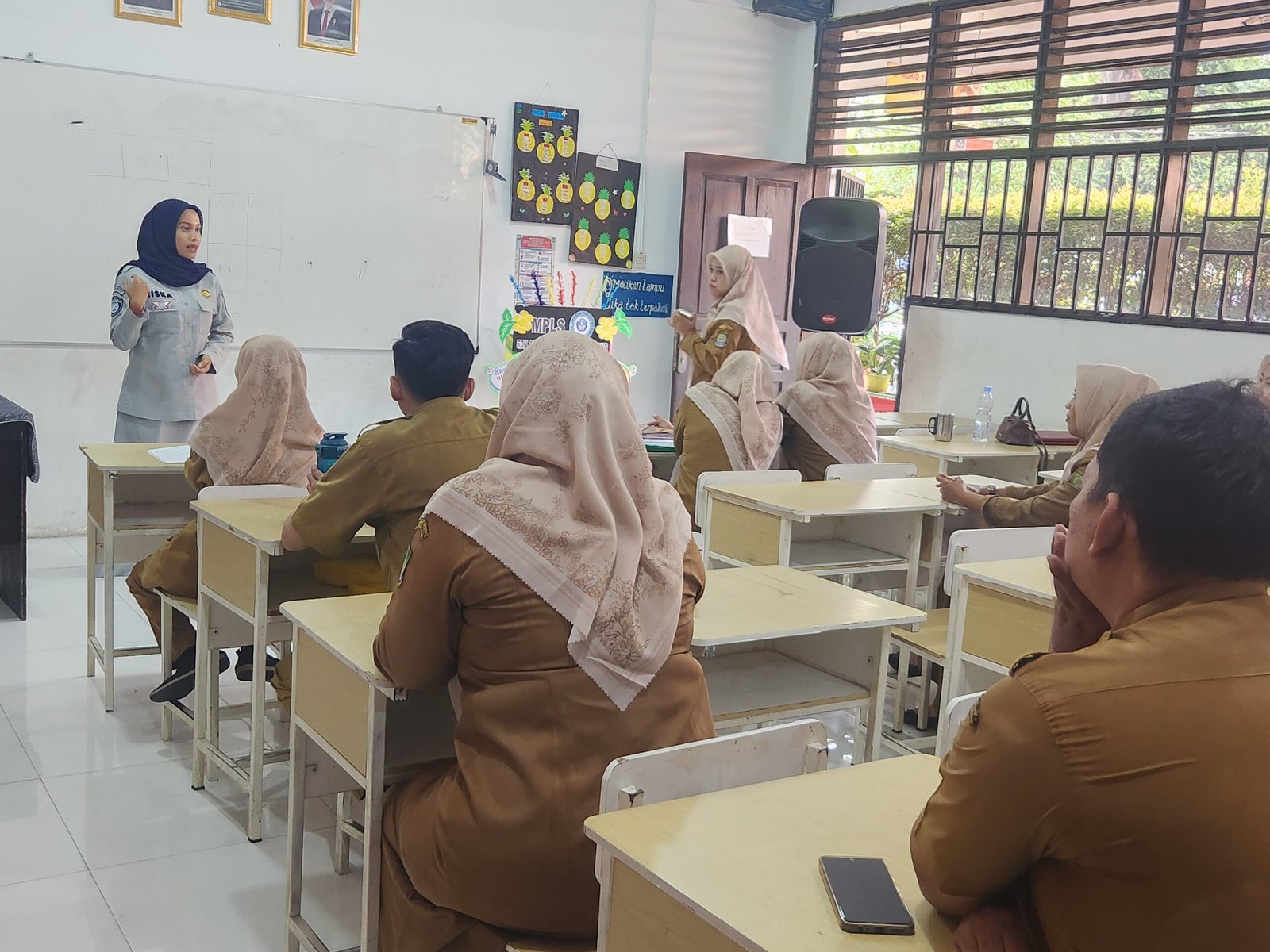 Tanamkan Disiplin Sejak Dini, Jasa Raharja Tangerang Edukasi Guru SDN Cikokol 2 Lewat Program PPKL