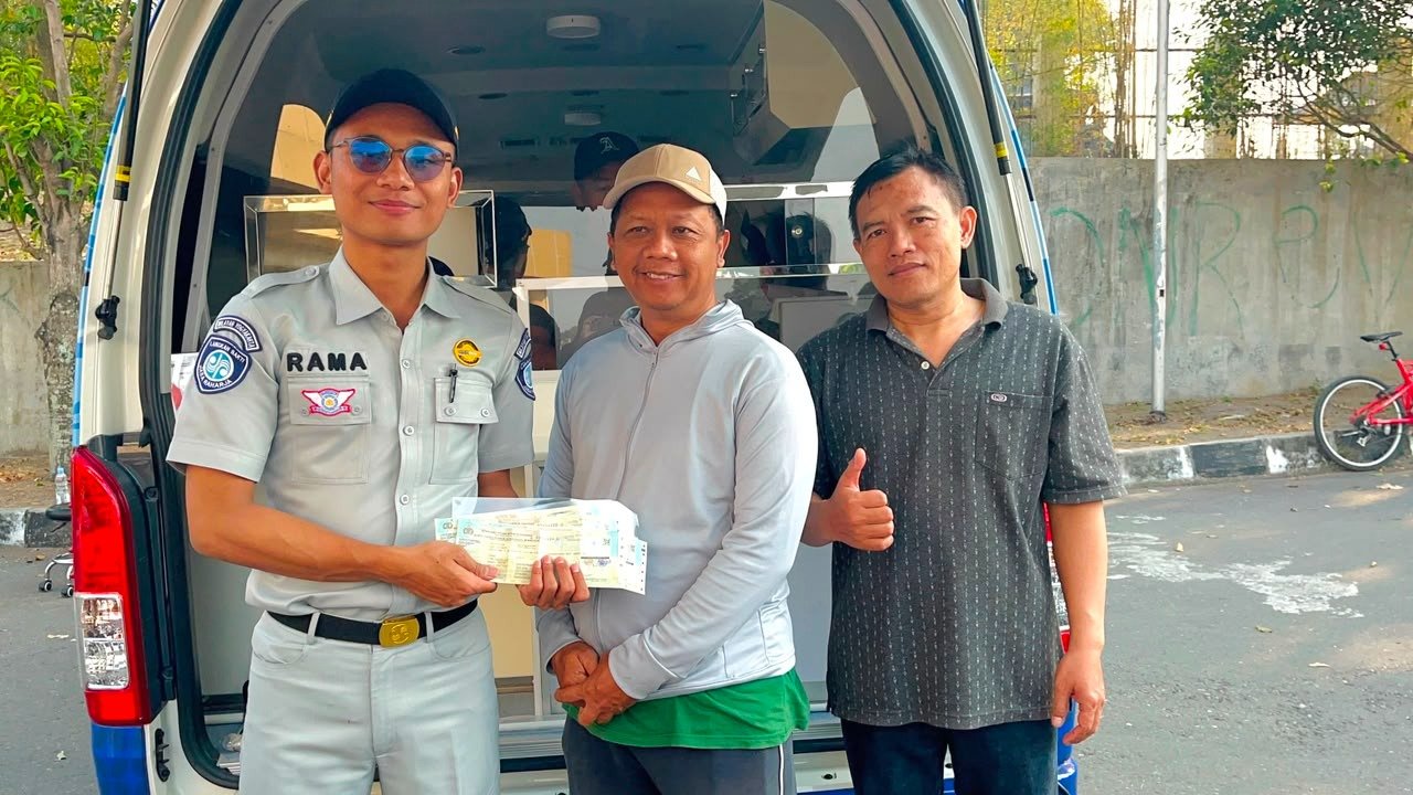 Samsat On Sunday Morning Hadir di Stadion Maguwoharjo, Jasa Raharja Permudah Masyarakat Taat Pajak Kendaraan