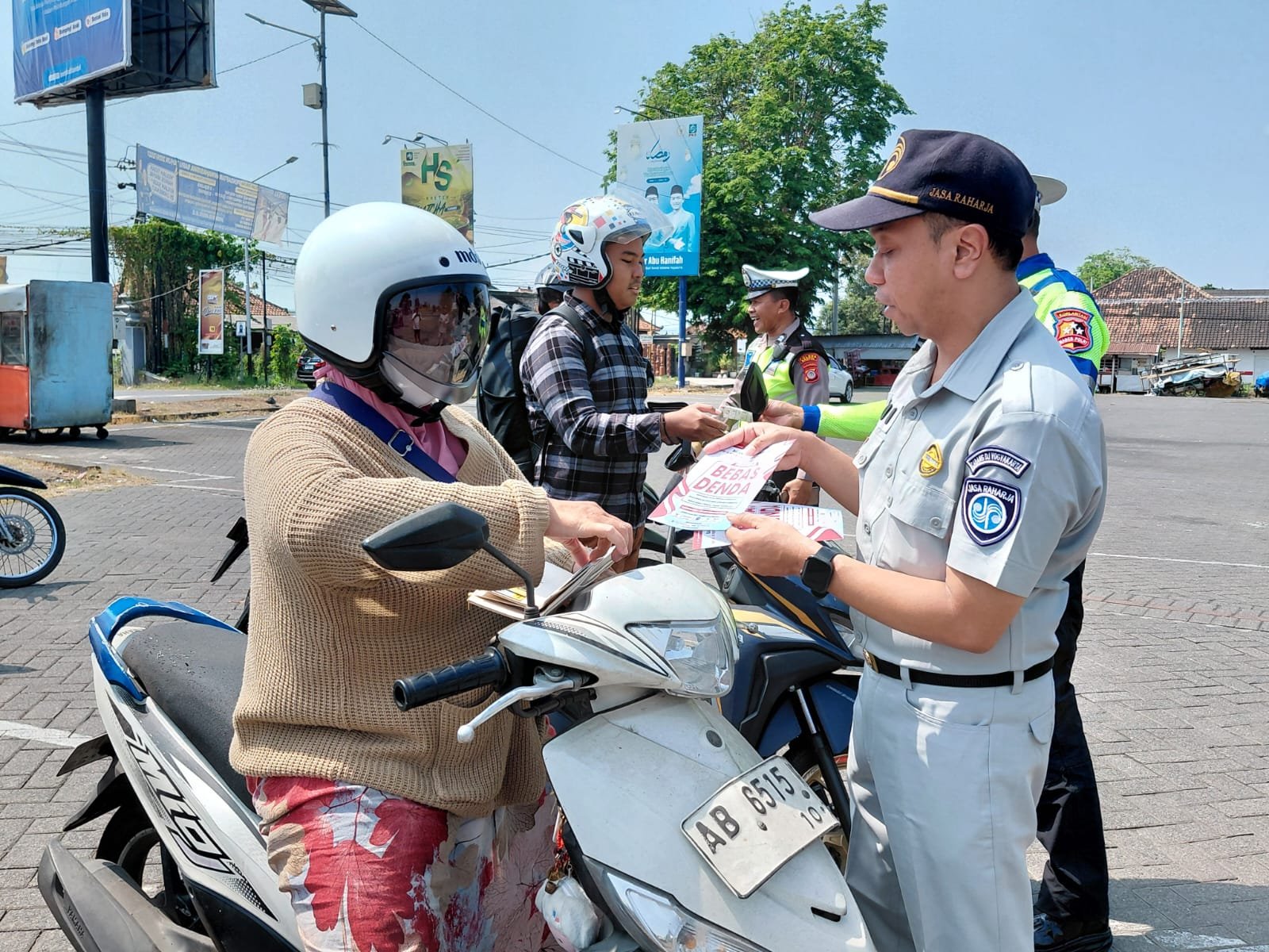 Melalui Operasi Gabungan, Jasa Raharja Dorong Kesadaran Tertib Berkendara dan Manfaatkan Program Bebas Denda